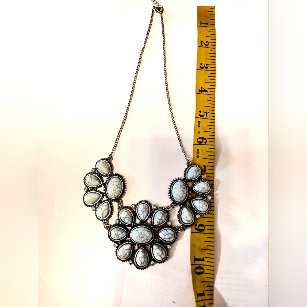 2/$20 Silver Tone Faux Turquoise Statement Necklace - Picture 3 of 6